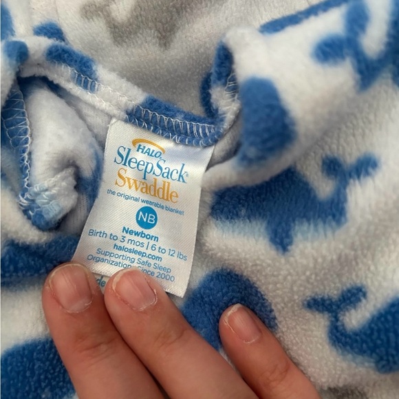 Halo Fleece Swaddle Sleep Sack Size Newborn 0-3 Months Whales - Picture 3 of 5